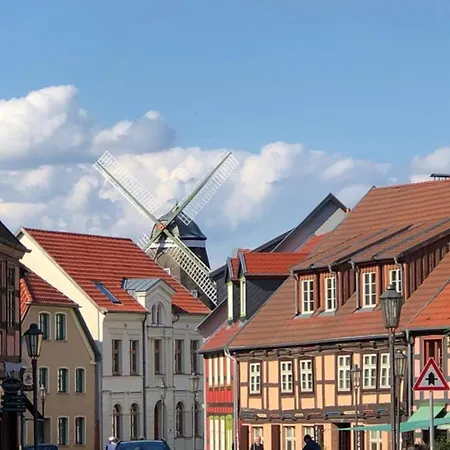 Am Hafen 15 *