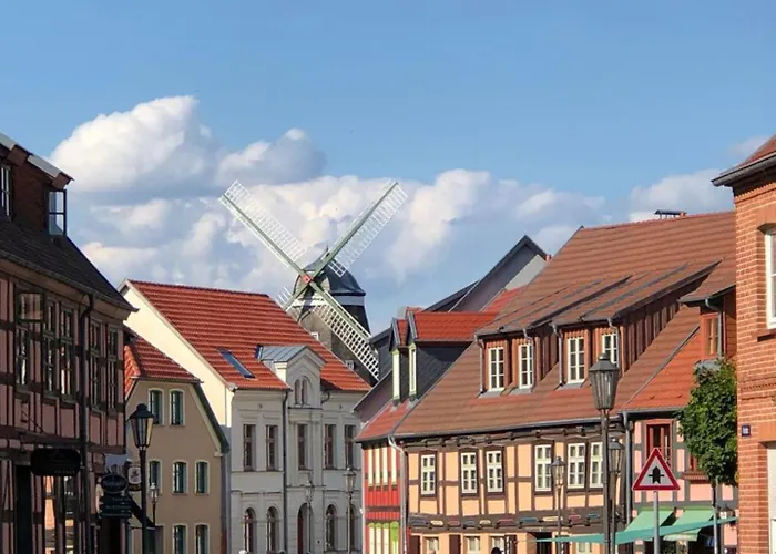 Am Hafen 15 *